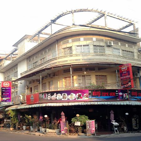 White River II Hostel Phnom Pen Exterior foto