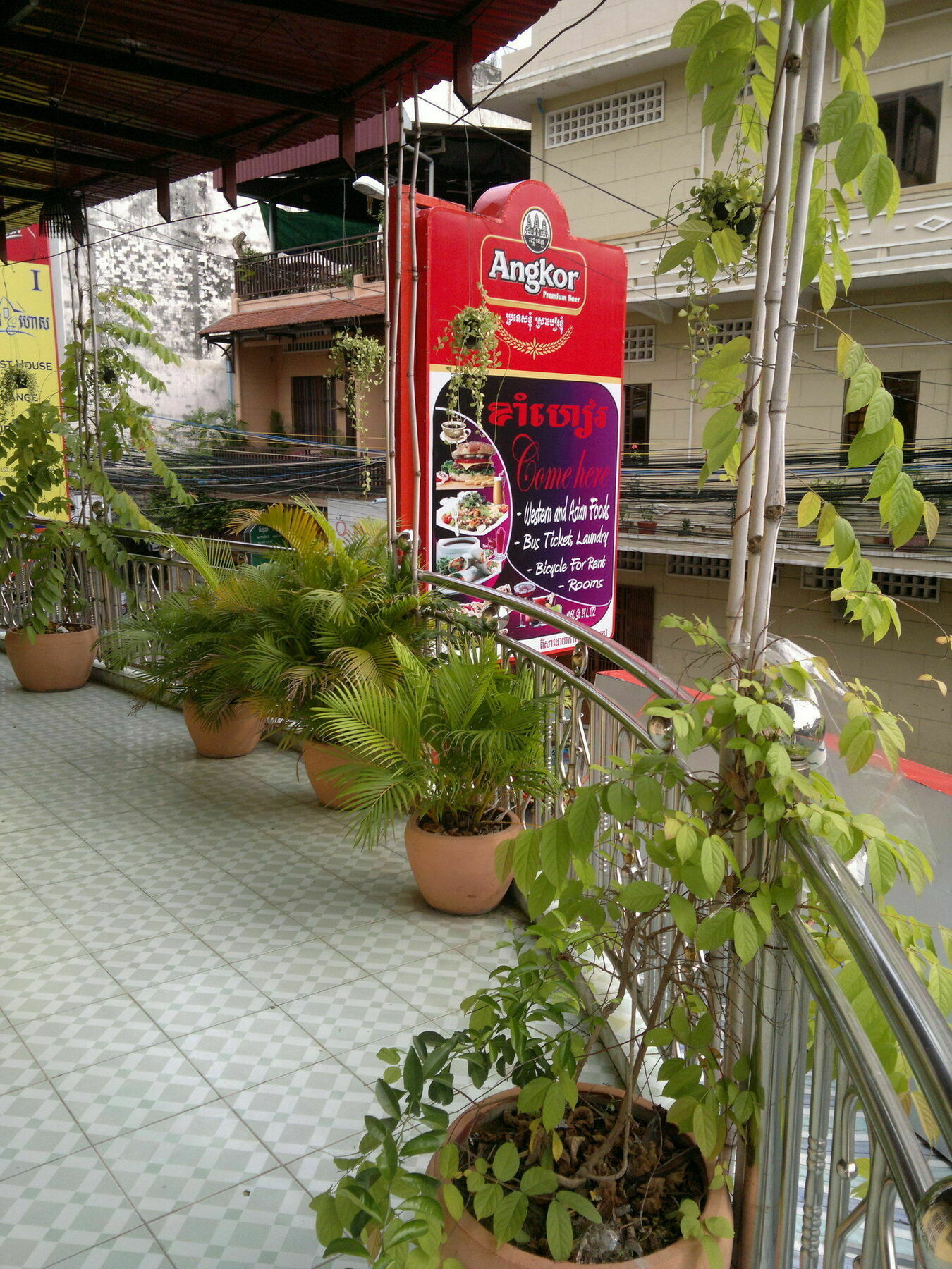 White River II Hostel Phnom Pen Exterior foto